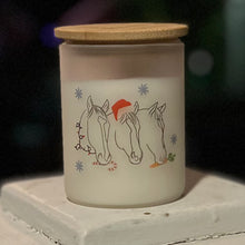 Load image into Gallery viewer, Frosted Glass 10oz HOLIDAY HORSE HEADS